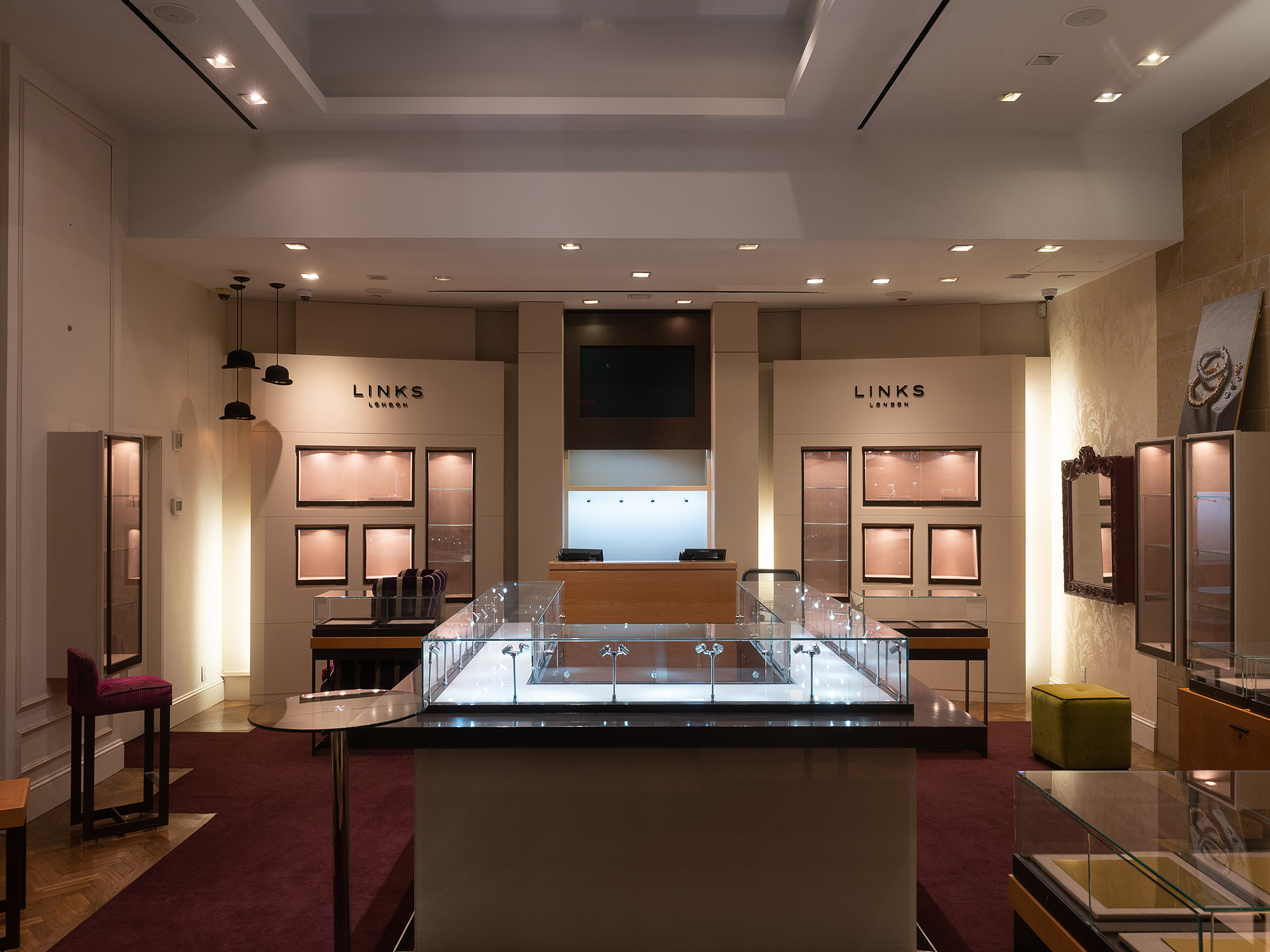 Photograph: Former Jewelry Store, Upper East Side, Manhattan, 2019.
