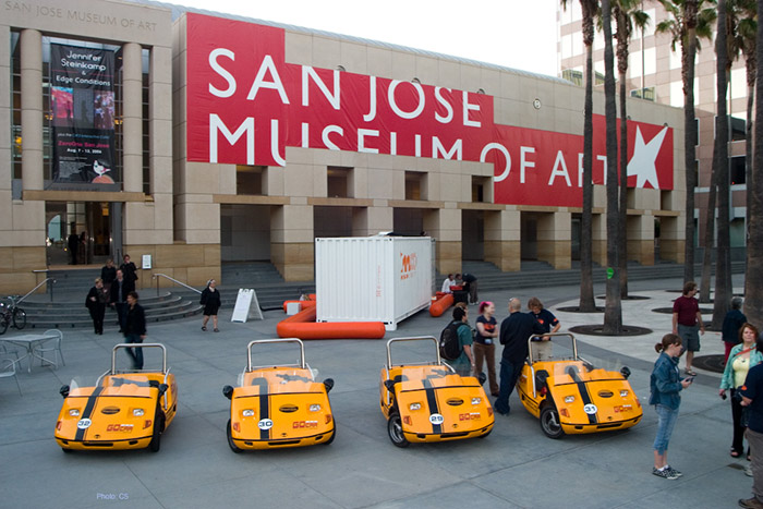 Quest vehicles in front of the San José Museum of Art