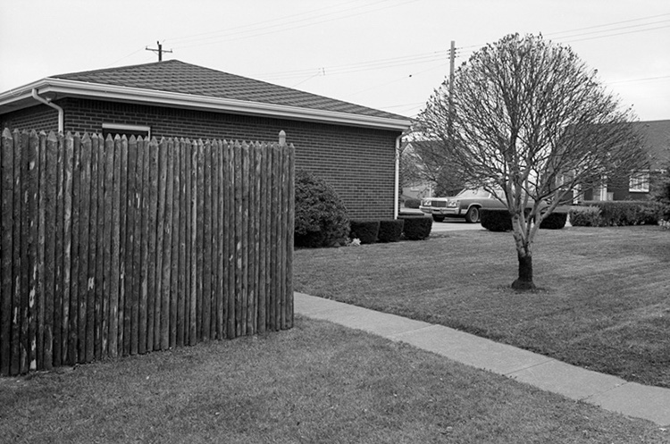 %_tempFileNamesuburban_lawn018%